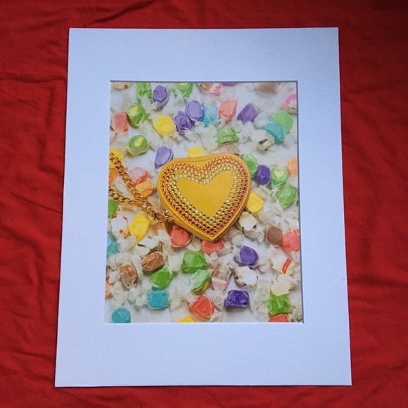 Tara Tarantino heart coin purse surrounded by candy
Art matted - Picture 1 of 3